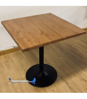 Table F Carree Pied Noir Exterieur