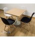 Conjointe de 4 Chaise CASUAL et Table F WHITE carree