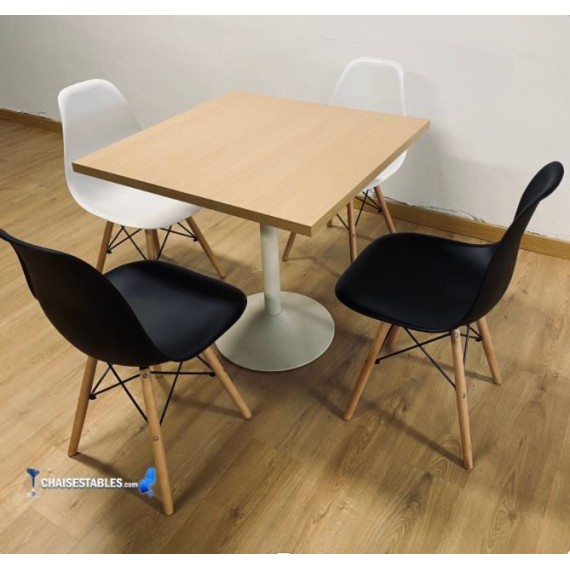 Conjointe de 4 Chaise CASUAL et Table F WHITE carree